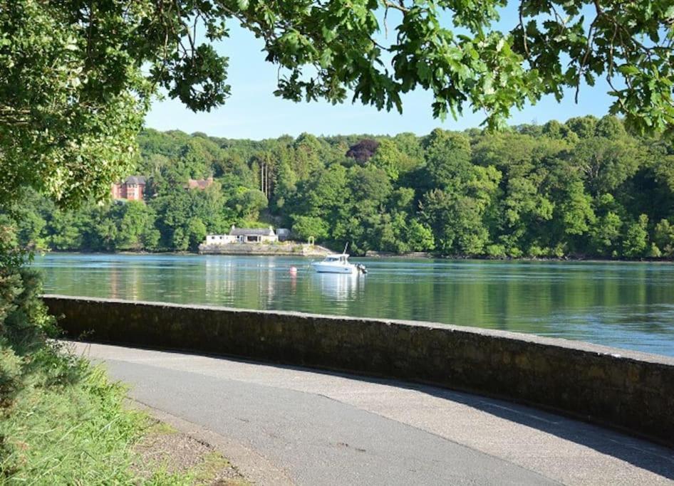 Mikes At Menai - Stylish & Spacious 3 Bed House In Menai Bridge. Экстерьер фото
